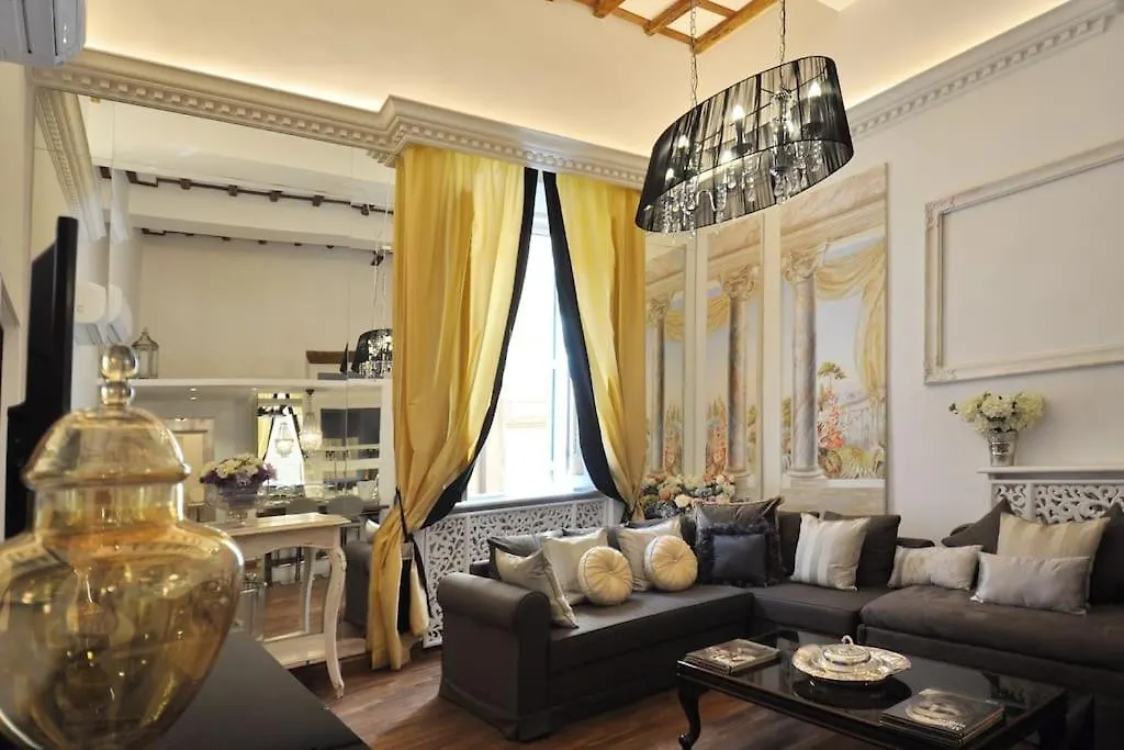 Vicolo Savelli Luxury Suites Řím